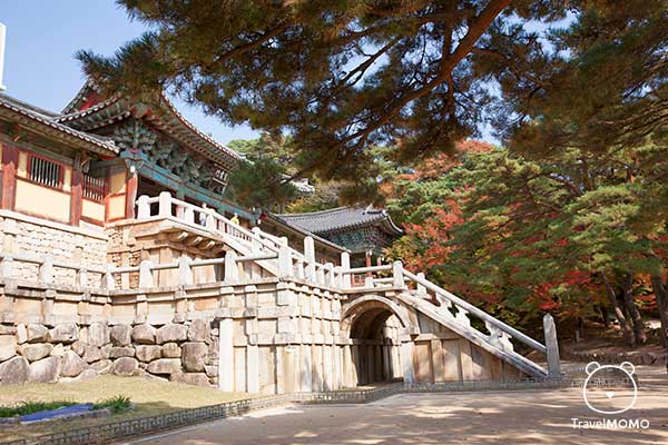 Stone bridges at Bulguksa Temple in Gyeongju, Korea 韓國慶州佛國寺石橋