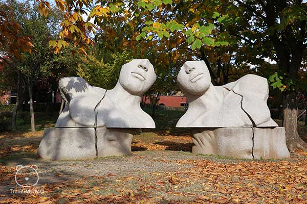 Sculptures in Olympic Park of Seoul 首爾奧林匹克公園的雕塑