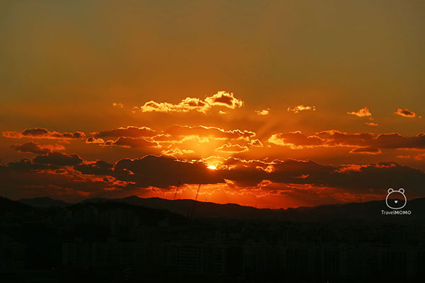 Sunset at Sky Park in Seoul