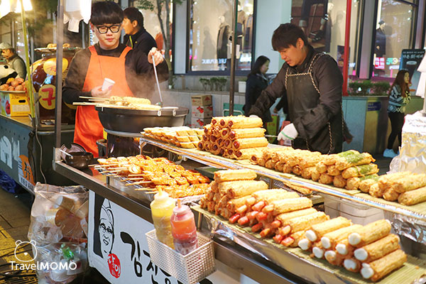 Myeongdong street food 明洞小吃