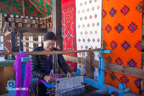 Weaving shop in Bhutan 不丹的紡織商店